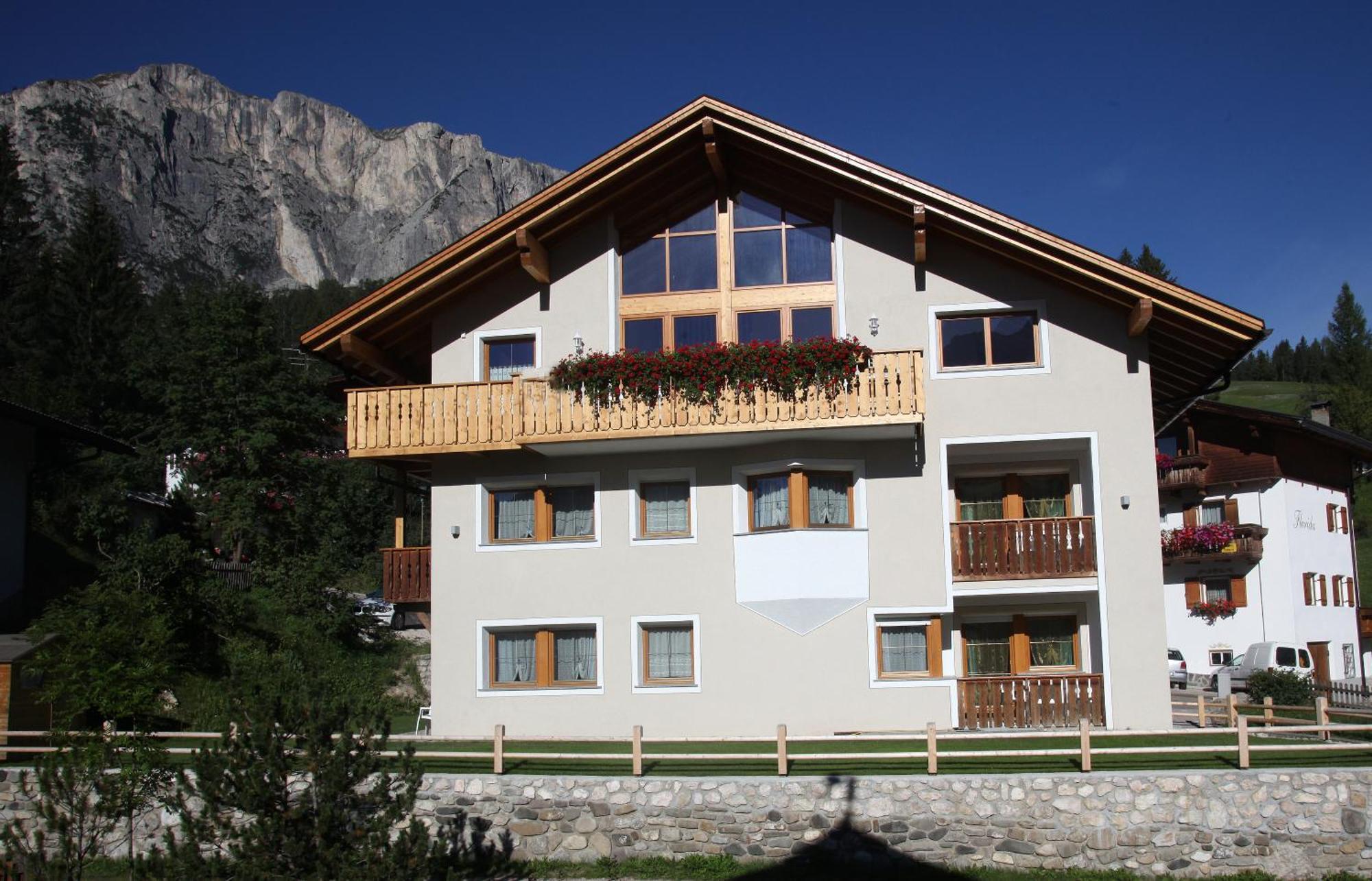 Ciasa Rudiferia Appartamenti In Alta Badia Экстерьер фото