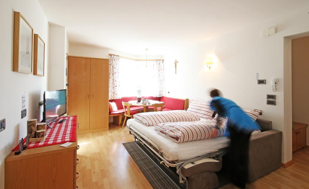Ciasa Rudiferia Appartamenti In Alta Badia Экстерьер фото